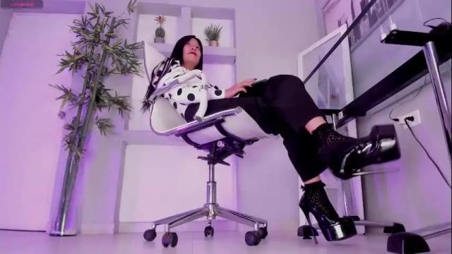 Image 6 of hannah_hcb Stream on Chaturbate on 29 days ago