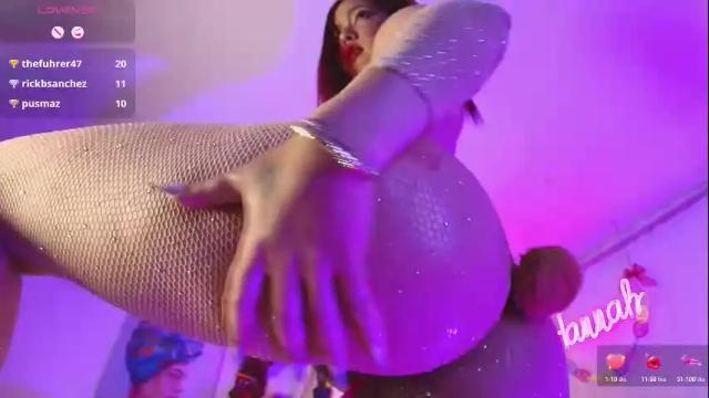 Image 10 of hannah_lovee Stream on Chaturbate on 1 month ago