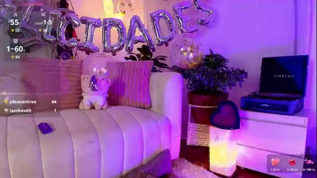 Image 2 of hannah_lovee Stream on Chaturbate on 20 days ago