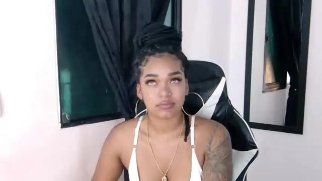 Image 12 of hannah_pm12 Stream on Chaturbate on 18 months ago