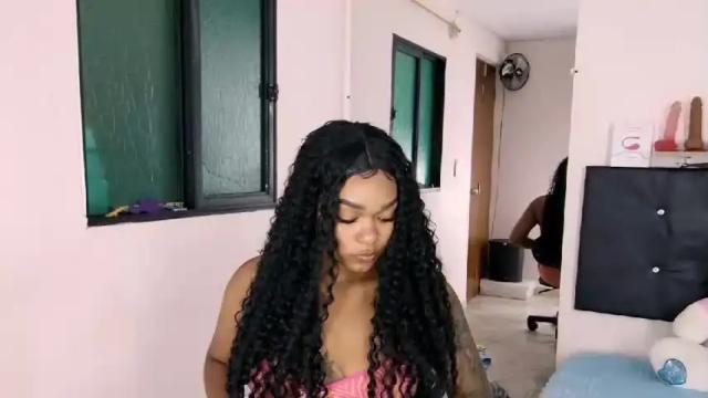 Image 4 of hannah_pm12 Stream on Chaturbate on 16 months ago