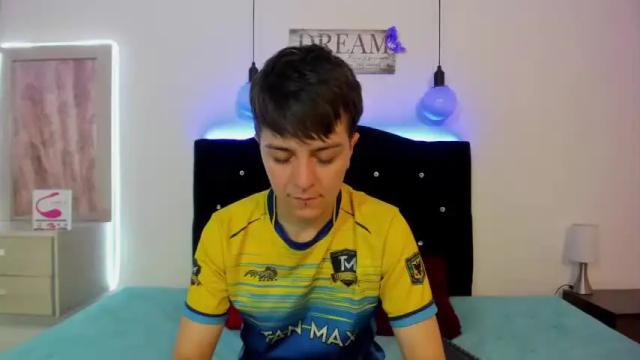 Image 2 of hannah_queen__ Stream on Chaturbate on 13 months ago