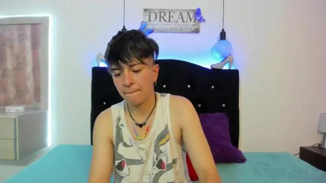 Image 10 of hannah_redd Stream on Chaturbate on 18 months ago
