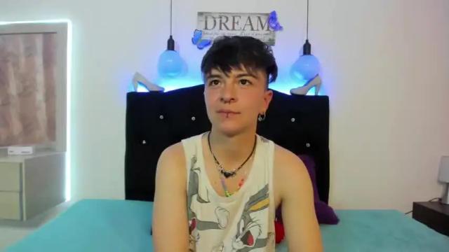 Image 2 of hannah_redd Stream on Chaturbate on 18 months ago