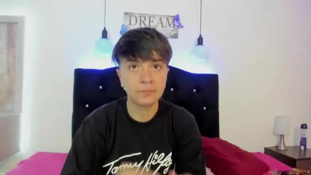 Image 3 of hannah_sweet1 Stream on Chaturbate on 19 months ago