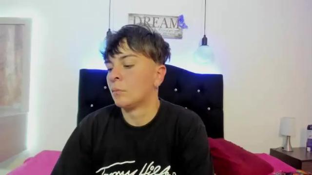 Image 8 of hannah_sweet1 Stream on Chaturbate on 19 months ago