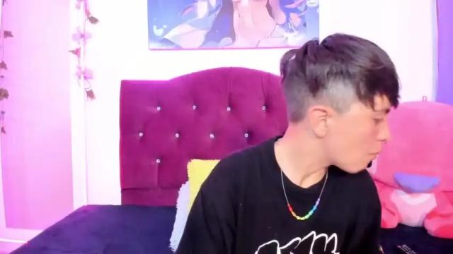 Image 4 of hannah_sweet1 Stream on Chaturbate on 19 months ago