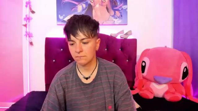 Image 3 of hannah_sweet1 Stream on Chaturbate on 18 months ago