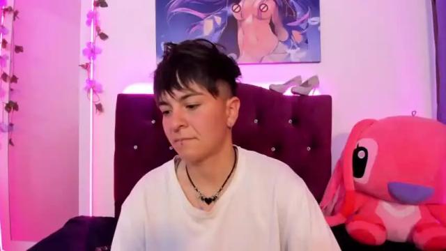 Image 11 of hannah_sweet1 Stream on Chaturbate on 18 months ago