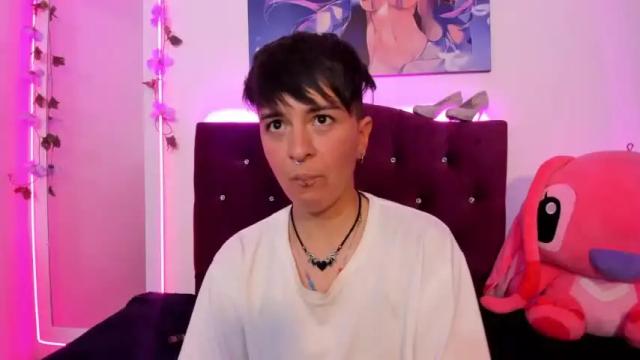 Image 3 of hannah_sweet1 Stream on Chaturbate on 18 months ago