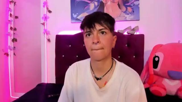 Image 4 of hannah_sweet1 Stream on Chaturbate on 18 months ago