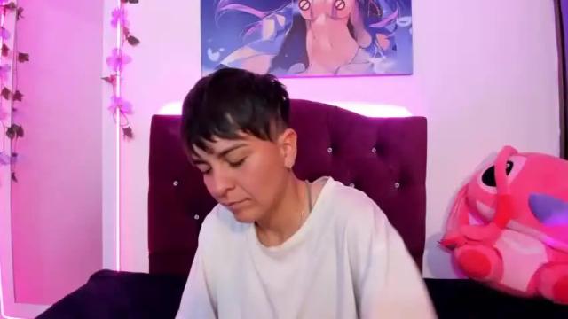 Image 4 of hannah_sweet1 Stream on Chaturbate on 18 months ago