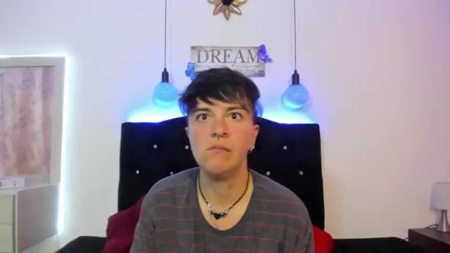 Image 4 of hannah_sweet1 Stream on Chaturbate on 18 months ago
