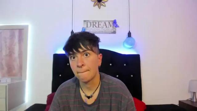 Image 6 of hannah_sweet1 Stream on Chaturbate on 18 months ago