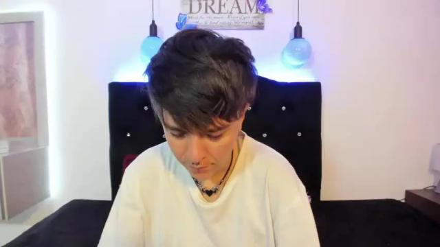 Image 2 of hannah_sweet1 Stream on Chaturbate on 18 months ago