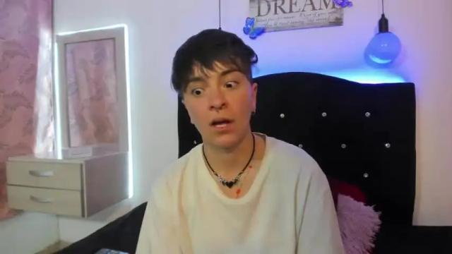 Image 8 of hannah_sweet1 Stream on Chaturbate on 18 months ago