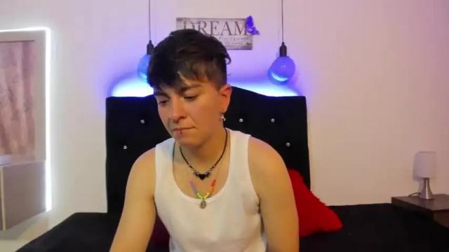 Image 3 of hannah_sweet1 Stream on Chaturbate on 25 months ago