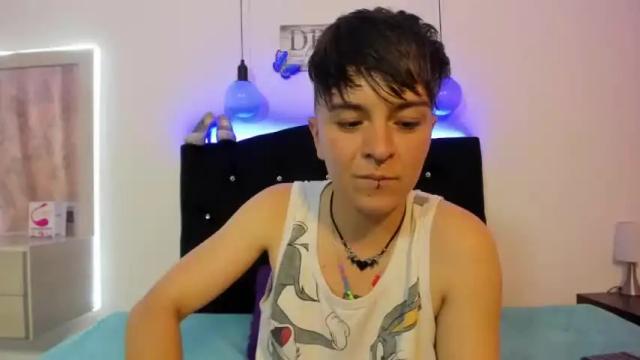 Image 3 of hannah_sweet1 Stream on Chaturbate on 18 months ago