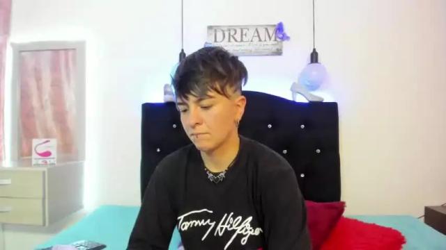 Image 2 of hannah_sweet1 Stream on Chaturbate on 18 months ago