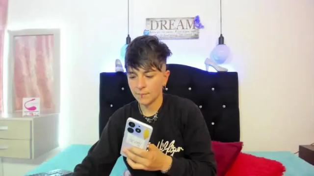 Image 3 of hannah_sweet1 Stream on Chaturbate on 18 months ago
