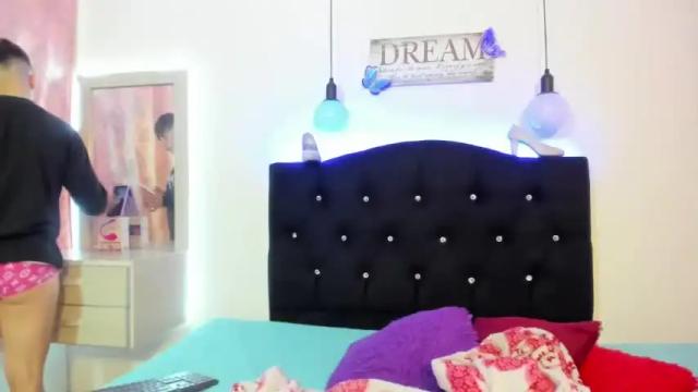 Image 6 of hannah_sweet1 Stream on Chaturbate on 18 months ago