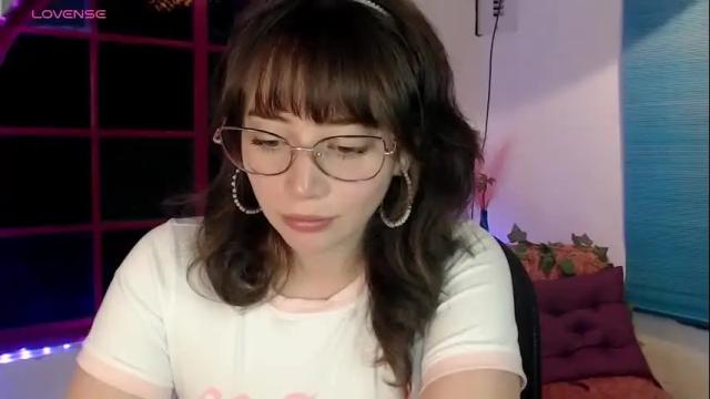 Image 8 of hannah_valhalla Stream on Chaturbate on 6 months ago