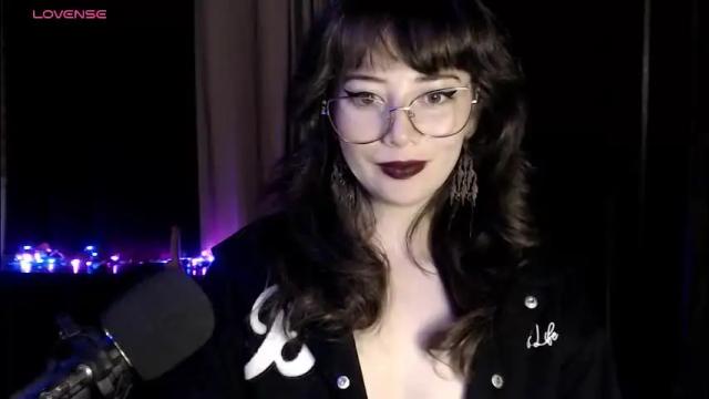 Image 11 of hannah_valhalla Stream on Chaturbate on 22 days ago