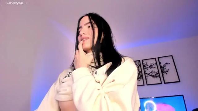 Image 6 of hannah_xoxo_ Stream on Chaturbate on 12 months ago