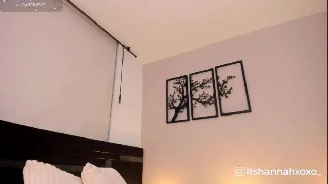 Image 10 of hannah_xoxo_ Stream on Chaturbate on 2 months ago