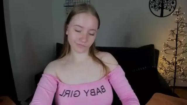 Image 8 of hannaharperr Stream on Chaturbate on 19 months ago