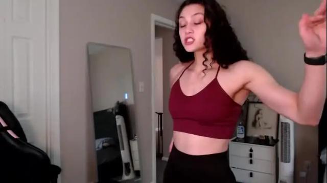 Image 12 of hannahbreeze Stream on Chaturbate on 3 months ago