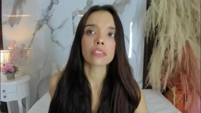 Image 4 of hannahill69 Stream on Chaturbate on 2 months ago