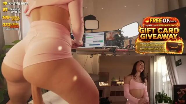 Image 3 of hannahjames710 Stream on Chaturbate on 16 days ago