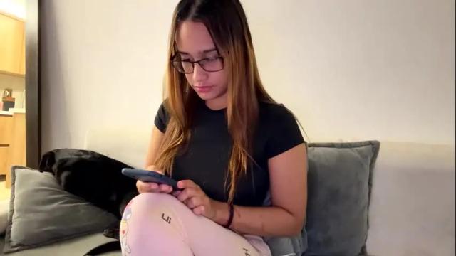 Image 6 of hannakoff Stream on Chaturbate on 2 days ago
