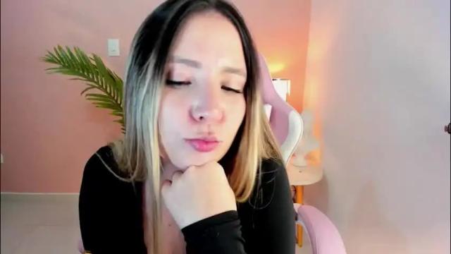 Image 3 of hannamiller_1 Stream on Chaturbate on 1 month ago