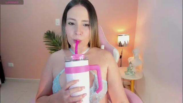 Image 6 of hannamiller_1 Stream on Chaturbate on 1 day ago