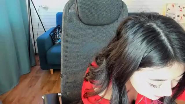 Image 8 of hannarosie Stream on Chaturbate on 15 months ago