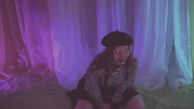 Image 4 of hannasthesia Stream on Chaturbate on 16 months ago