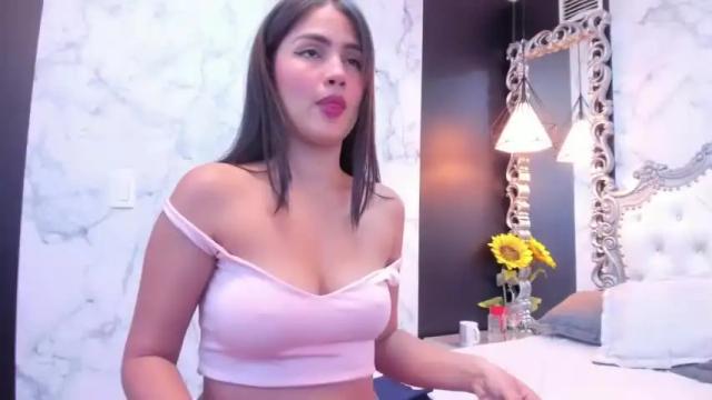Image 10 of hannathompson_ Stream on Chaturbate on 15 months ago