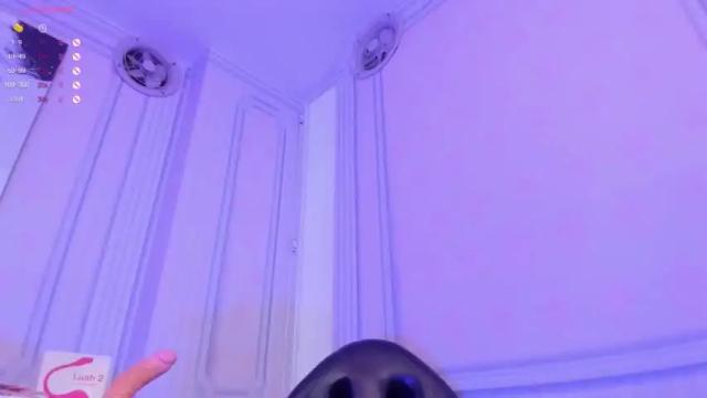 Image 8 of hannathompson_ Stream on Chaturbate on 15 months ago
