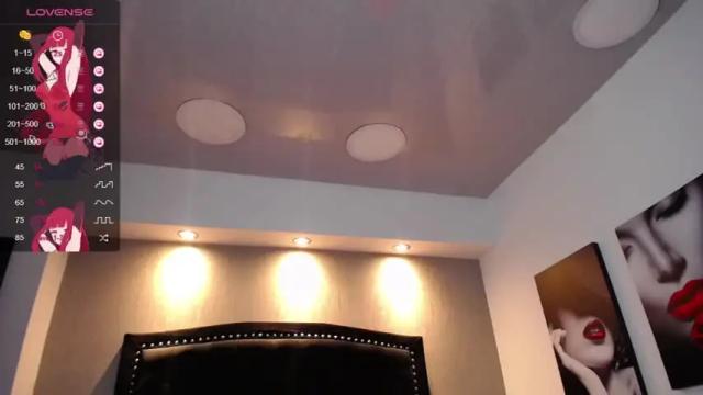 Image 3 of hannaxopetite Stream on Chaturbate on 19 months ago