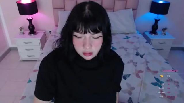 Image 12 of hanne_sanz Stream on Chaturbate on 17 months ago