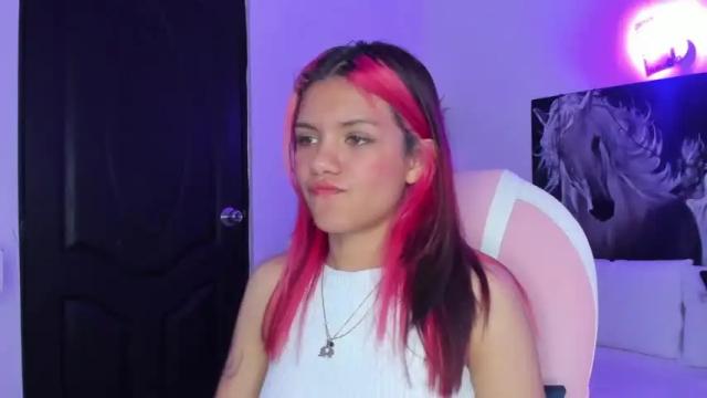 Image 2 of hanny_belly Stream on Chaturbate on 24 months ago