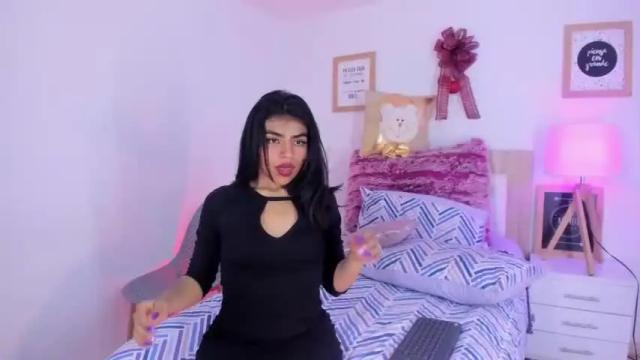 Image 8 of hanny_hilton_2 Stream on Chaturbate on 18 months ago