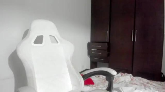 Image 2 of hanny_kail Stream on Chaturbate on 16 months ago