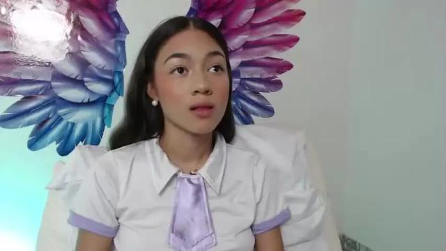 Image 2 of hantonella Stream on Chaturbate on 14 months ago
