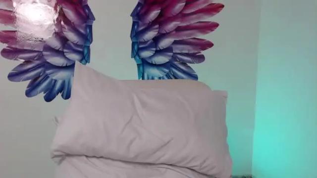 Image 2 of hantonella Stream on Chaturbate on 13 months ago