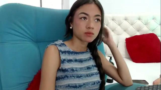 Image 4 of hantonella Stream on Chaturbate on 2 months ago