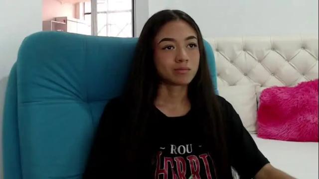 Image 12 of hantonella Stream on Chaturbate on 1 month ago