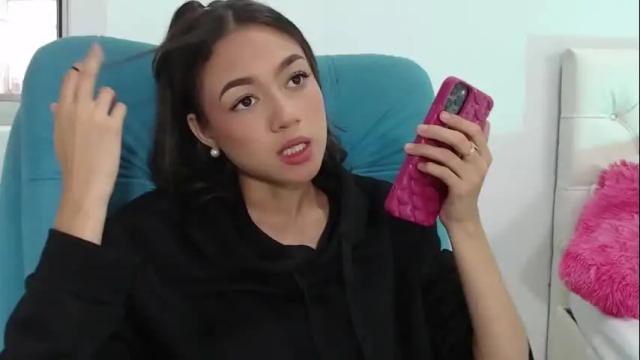 Image 8 of hantonella Stream on Chaturbate on 1 month ago
